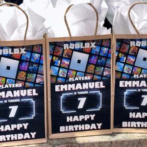 Set of 15 Themed Birthday Party Gift Bags